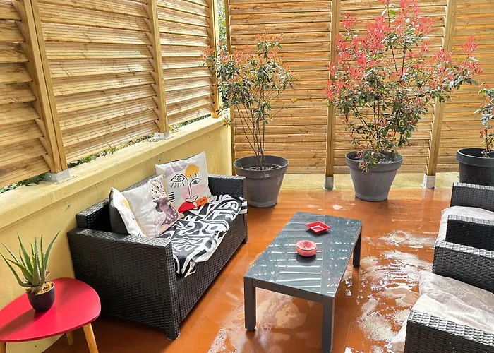 Signature Art Deco Apartman