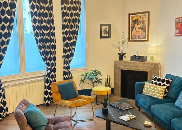 Signature Art Deco Apartman