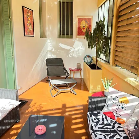 Signature Art Déco *