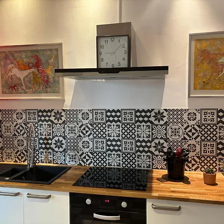 Signature Art Deco Апартаменты *