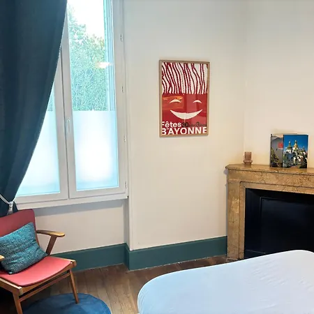 Signature Art Deco アパート *